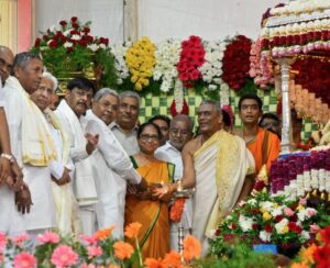 Banu mastak ingurated Mysurr Dassara